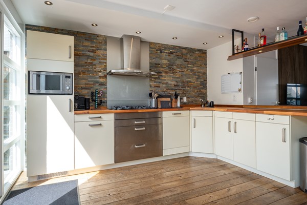 Medium property photo - Travertijndijk 46, 4706 TS Roosendaal
